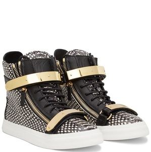 Giuseppe Sneakers - Like New